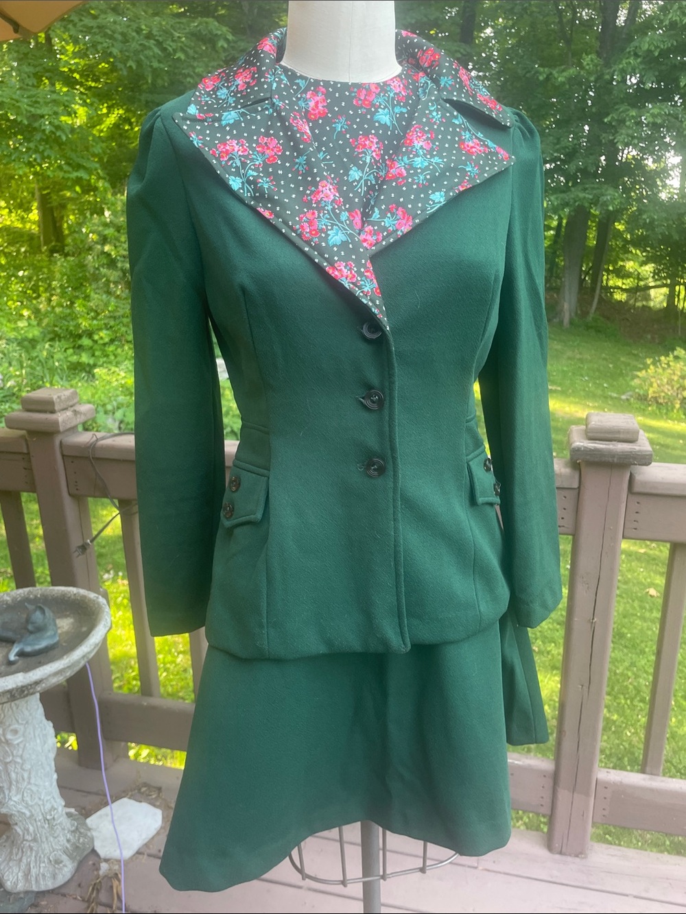 Vintage 70s Forest Green Two-Piece Skirt Suit with Floral Lined Collar